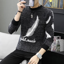 Load image into Gallery viewer, Autumn Korean Fashion Sweater Men Female Sika Deer Pattern Casual  Knitted Pullovers Slim Fit Christmas Gift Male Pull Sweter